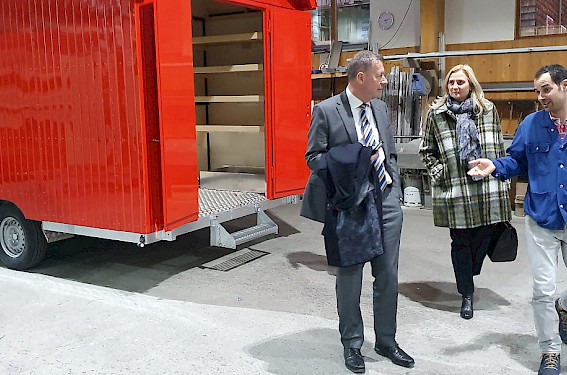 Niederberger Carrosserie & Fahrzeugbau AG, Dallenwil Niederberger Carrosserie & Fahrzeugbau AG, Dallenwil